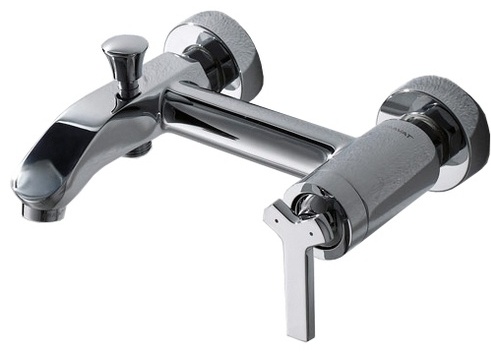 BRAVAT WATERFALL F673107C-01  Cмеситель для ванны с душем с коротким изливом (177412) - артикул K0000004221