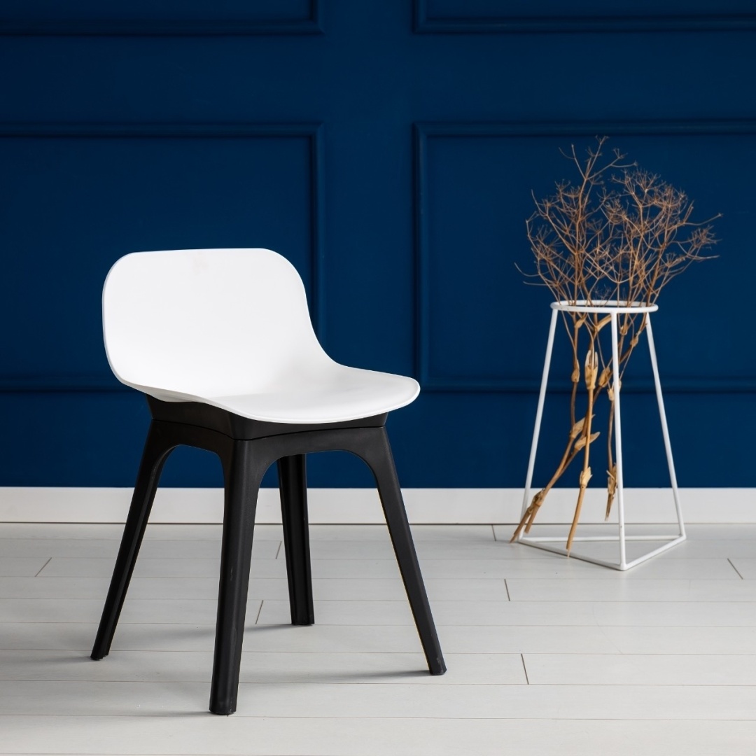 Стул СТАФ BIO сиденье белое ножка пласт.черная - артикул K0000057123