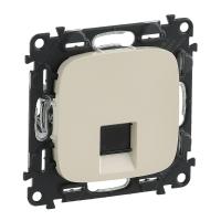 Valena ALLURE.Информационная розетка одиночная RJ45 Кат.5е UTP.С лицевой панелью.Слоновая кость - артикул 753840